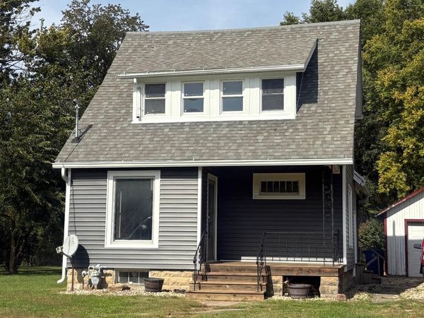1002 W DIVISION Street, Galva, IL 61434