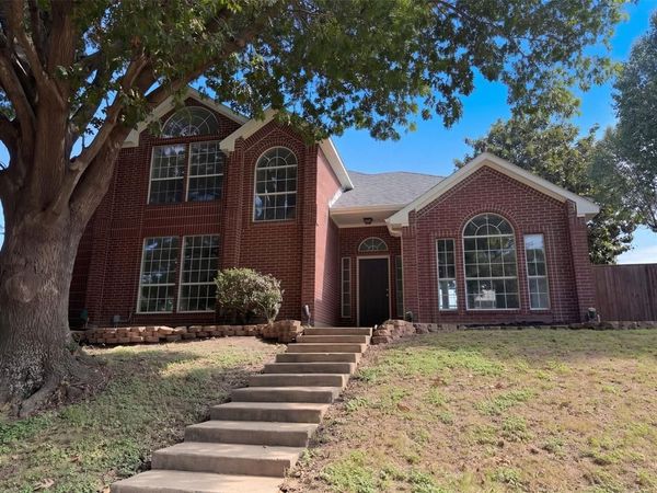 708 Fall Wheat Drive, DeSoto, TX 75115