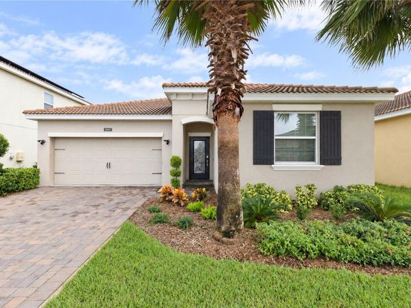 1047 OAK BLUFF DRIVE , DAVENPORT, FL 33837