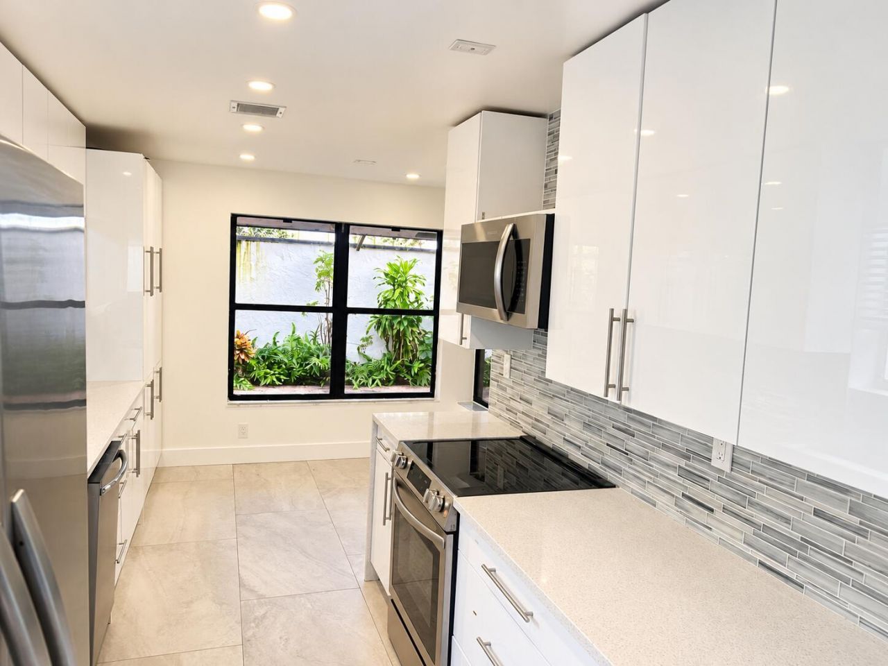 6945 Palmar Court, Boca Raton, FL 33433 Photo