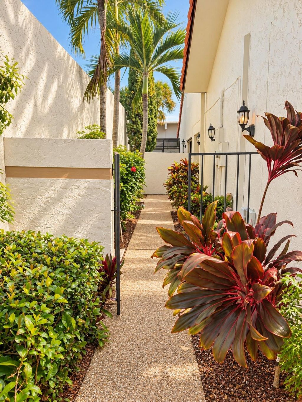 6945 Palmar Court, Boca Raton, FL 33433 Photo