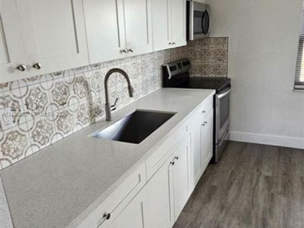 915 Avenue M , Fort Pierce, FL 34950