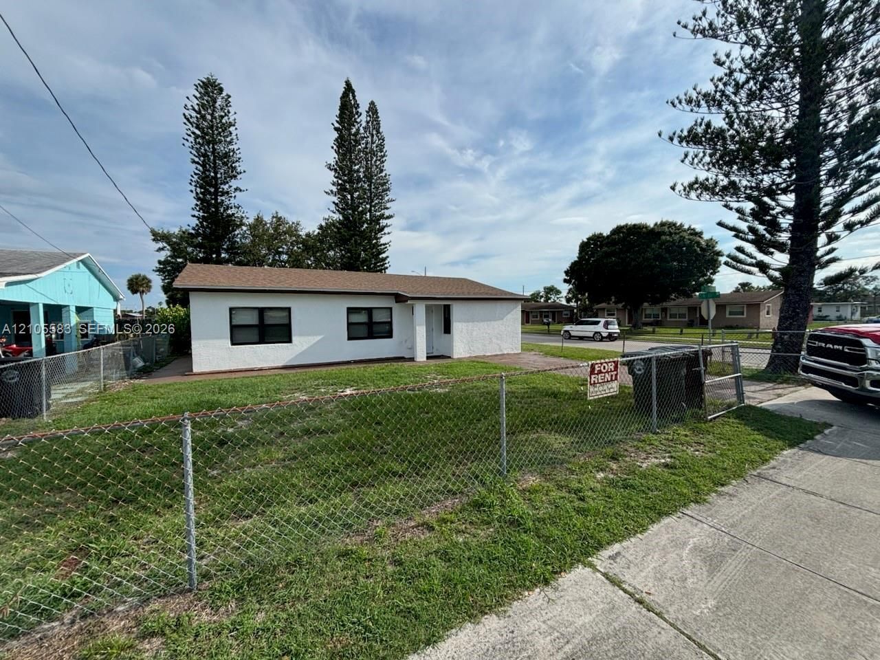 915 Avenue M , Fort Pierce, FL 34950 Photo