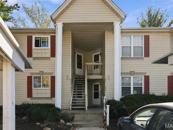 657A Sugar Trail Court, Unit 5, St Peters, MO 63376