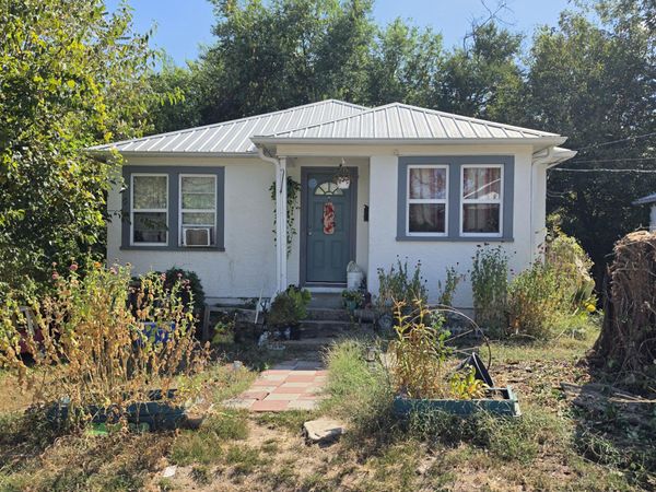 716 Augusta Street , Houston, MO 65483