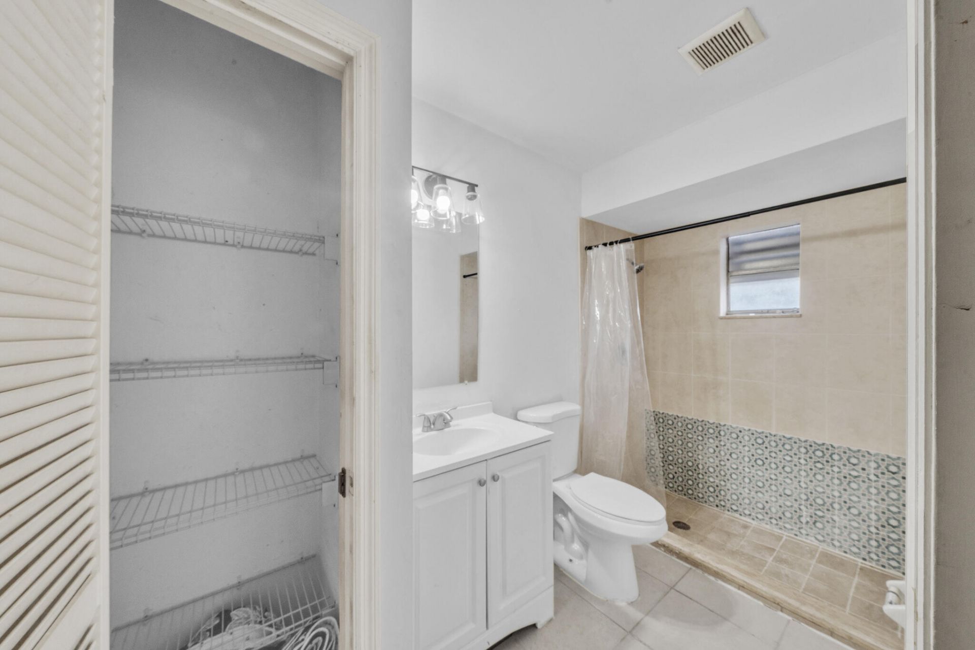 5802 Orange Road, West Palm Beach, FL 33413 Photo
