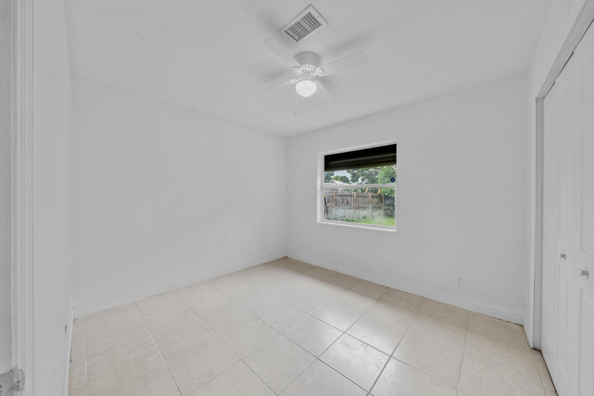 5802 Orange Road, West Palm Beach, FL 33413 Photo