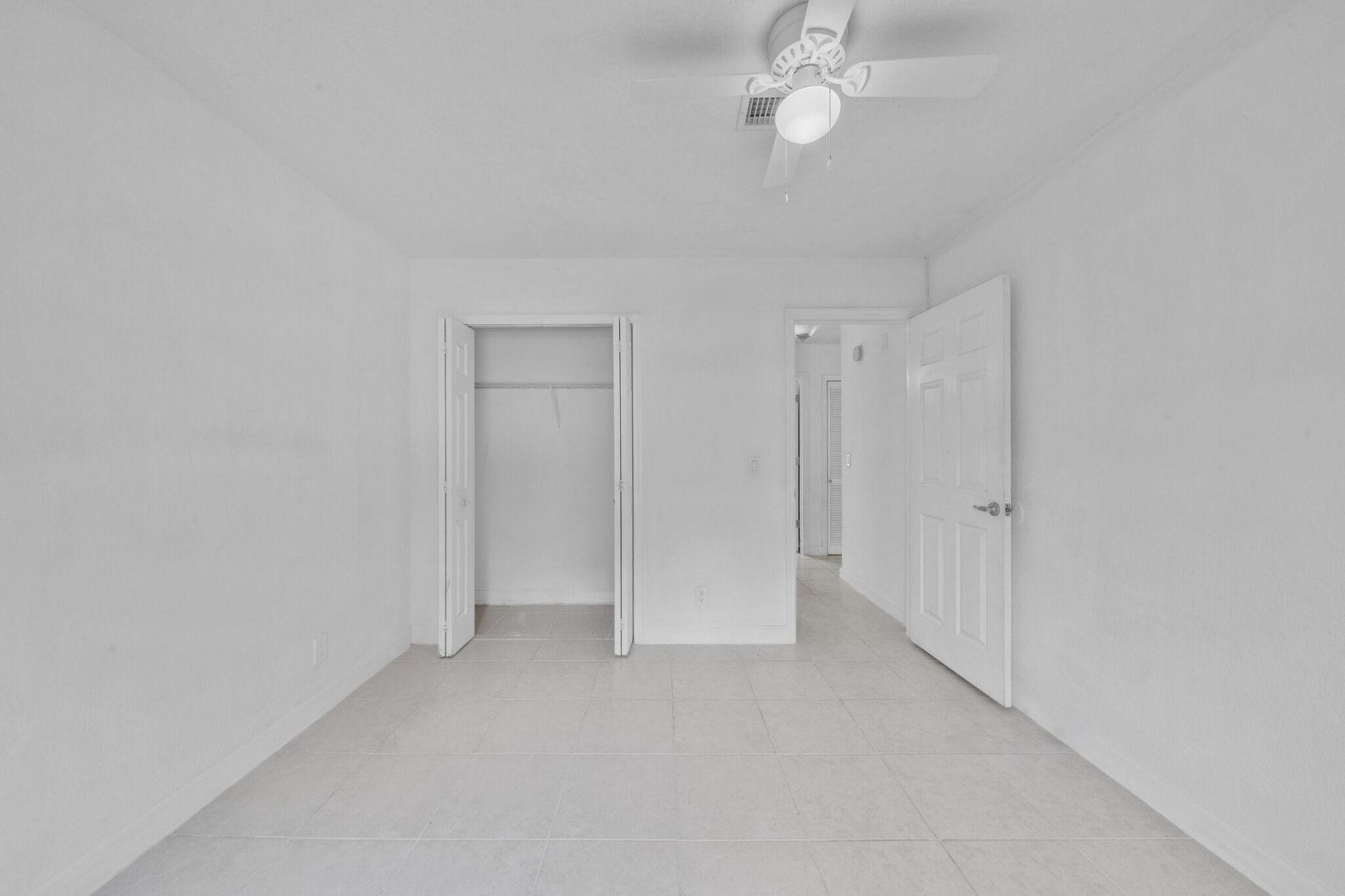 5802 Orange Road, West Palm Beach, FL 33413 Photo