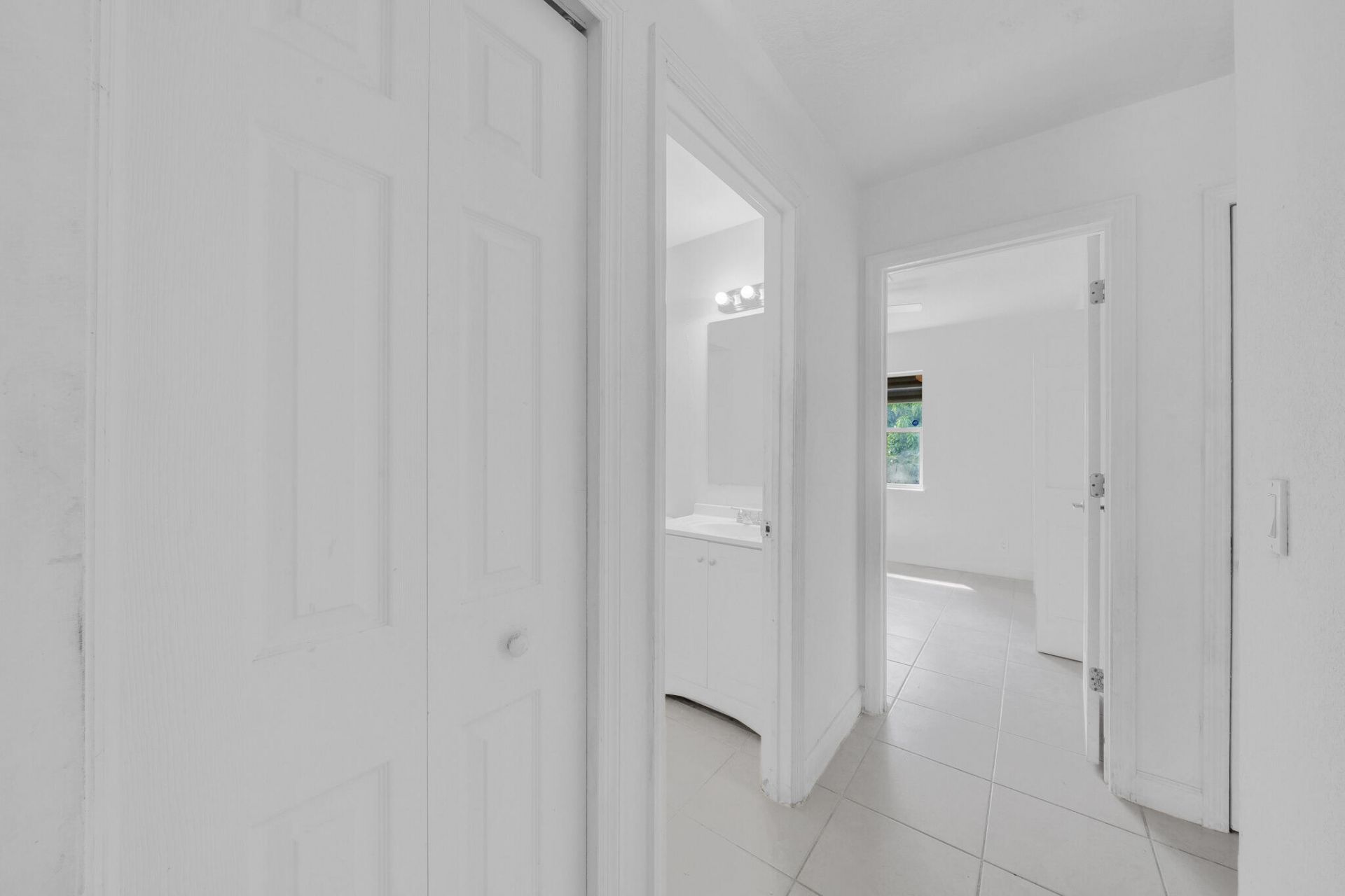 5802 Orange Road, West Palm Beach, FL 33413 Photo