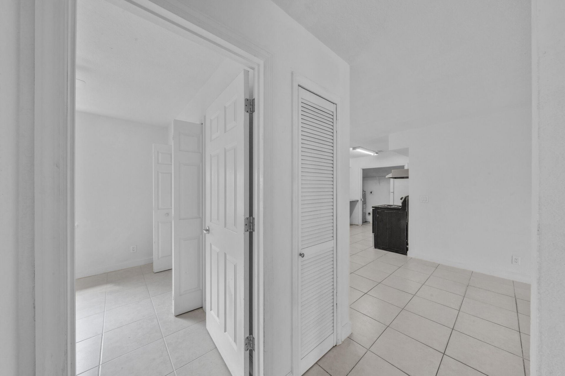 5802 Orange Road, West Palm Beach, FL 33413 Photo