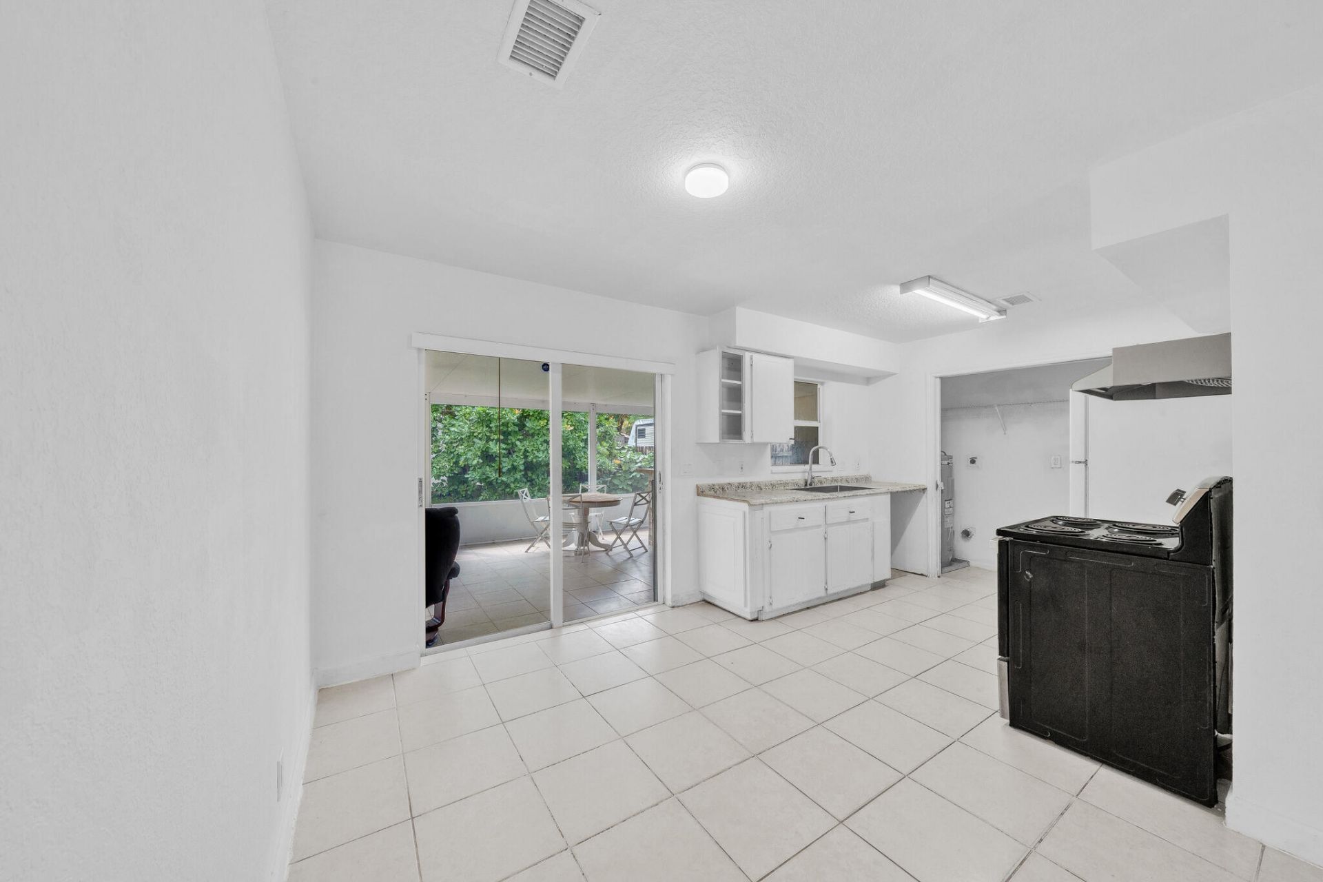 5802 Orange Road, West Palm Beach, FL 33413 Photo
