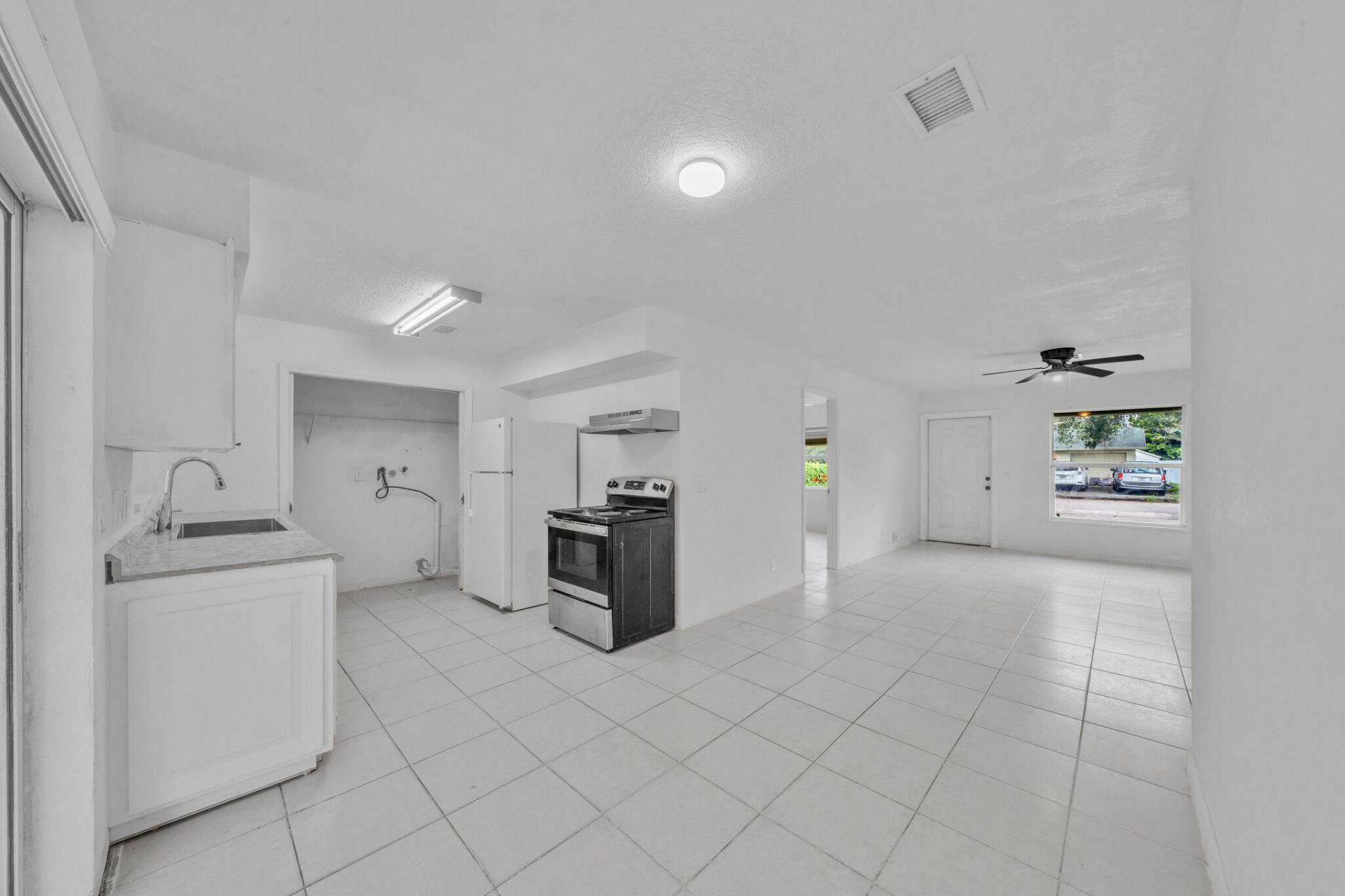 5802 Orange Road, West Palm Beach, FL 33413 Photo