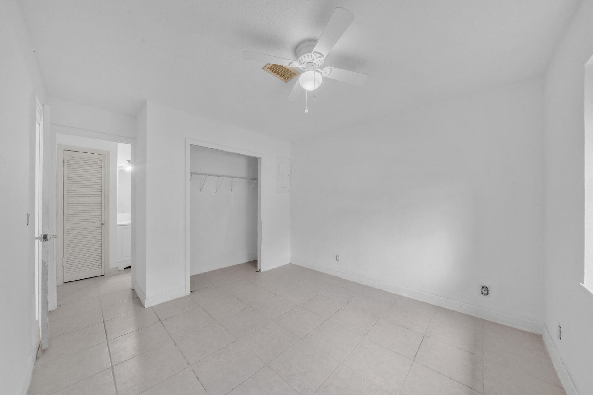 5802 Orange Road, West Palm Beach, FL 33413 Photo