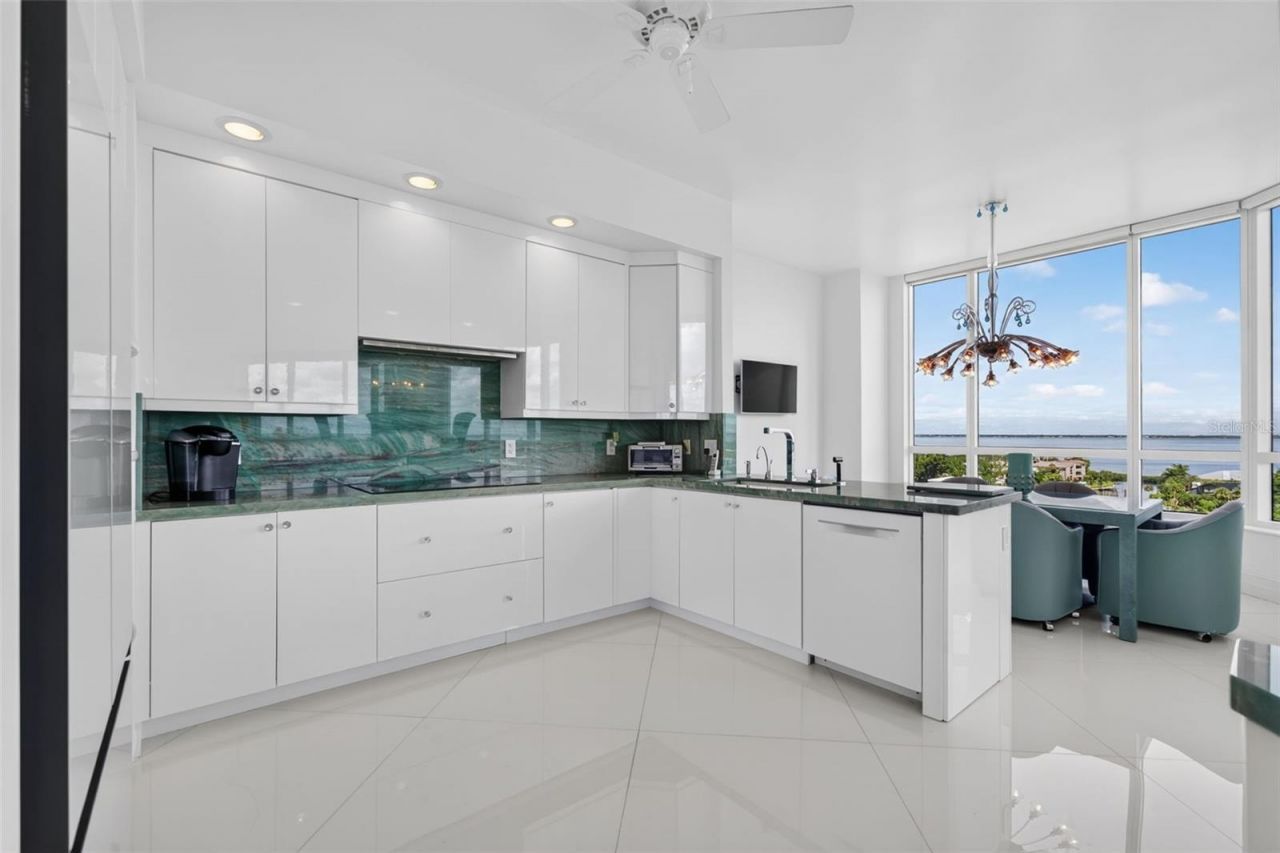 1281 Gulf Of Mexico Drive Drive, Unit 707, Longboat Key, FL 34228 Photo