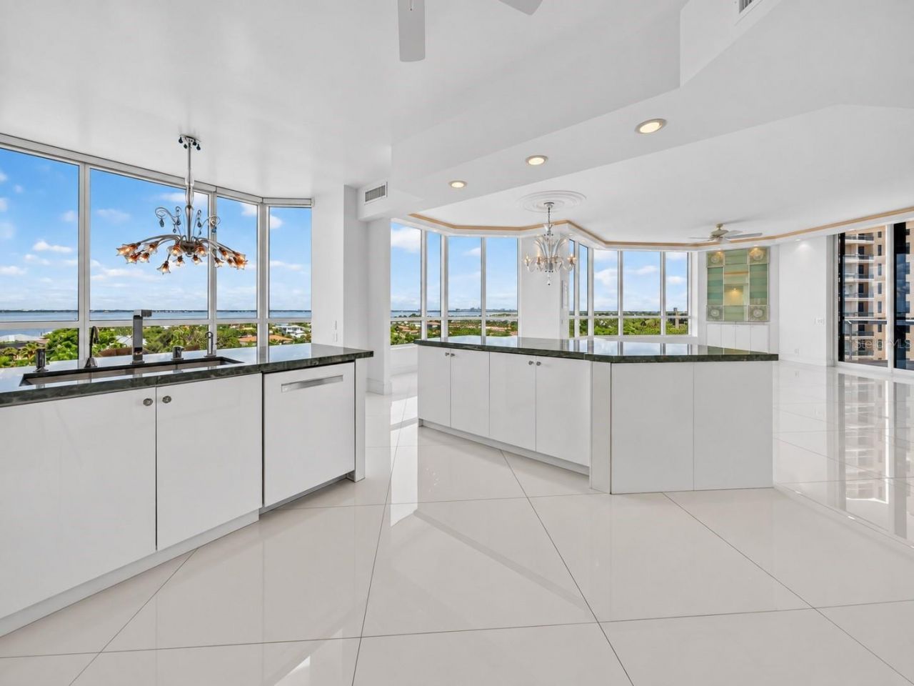 1281 Gulf Of Mexico Drive Drive, Unit 707, Longboat Key, FL 34228 Photo