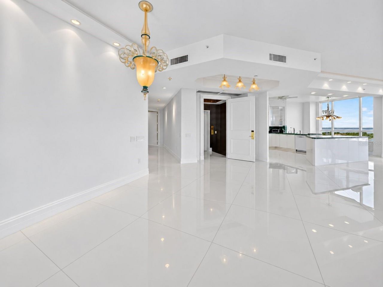 1281 Gulf Of Mexico Drive Drive, Unit 707, Longboat Key, FL 34228 Photo