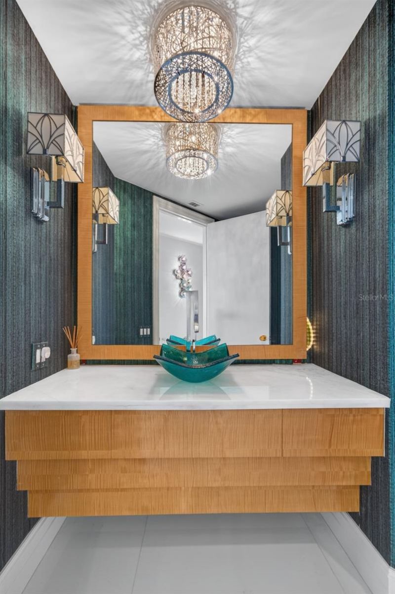 1281 Gulf Of Mexico Drive Drive, Unit 707, Longboat Key, FL 34228 Photo