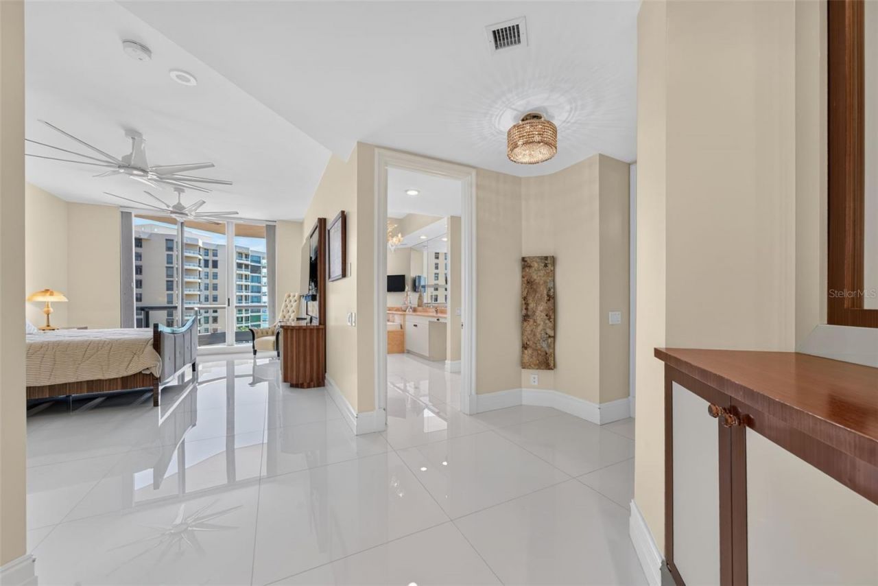 1281 Gulf Of Mexico Drive Drive, Unit 707, Longboat Key, FL 34228 Photo