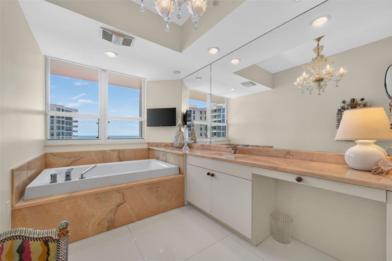 1281 Gulf Of Mexico Drive Drive, Unit 707, Longboat Key, FL 34228 Photo