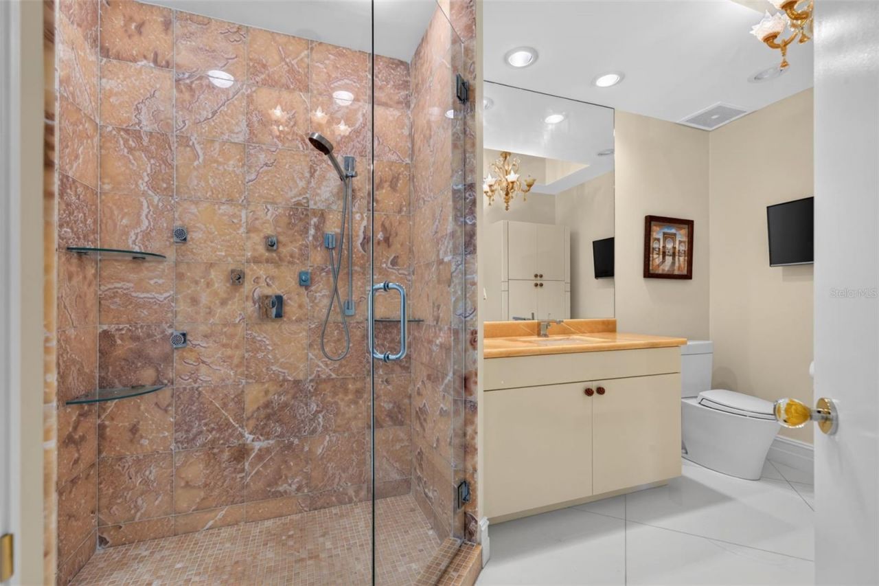 1281 Gulf Of Mexico Drive Drive, Unit 707, Longboat Key, FL 34228 Photo