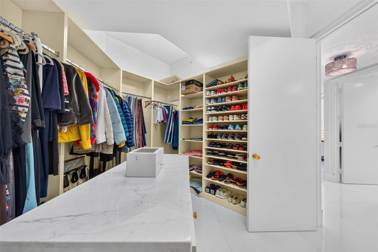 1281 Gulf Of Mexico Drive Drive, Unit 707, Longboat Key, FL 34228 Photo
