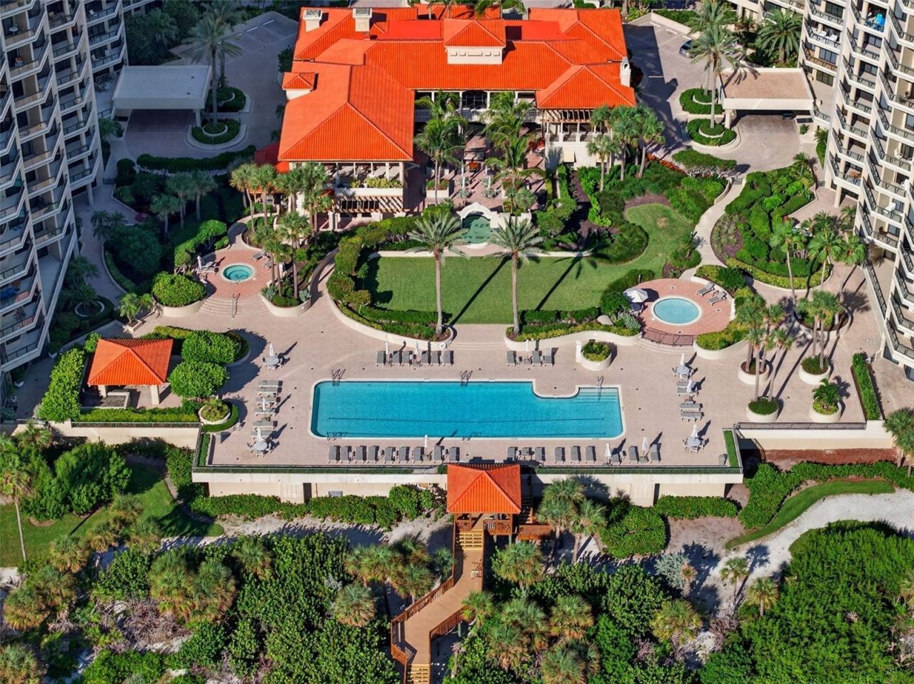 1281 Gulf Of Mexico Drive Drive, Unit 707, Longboat Key, FL 34228 Photo