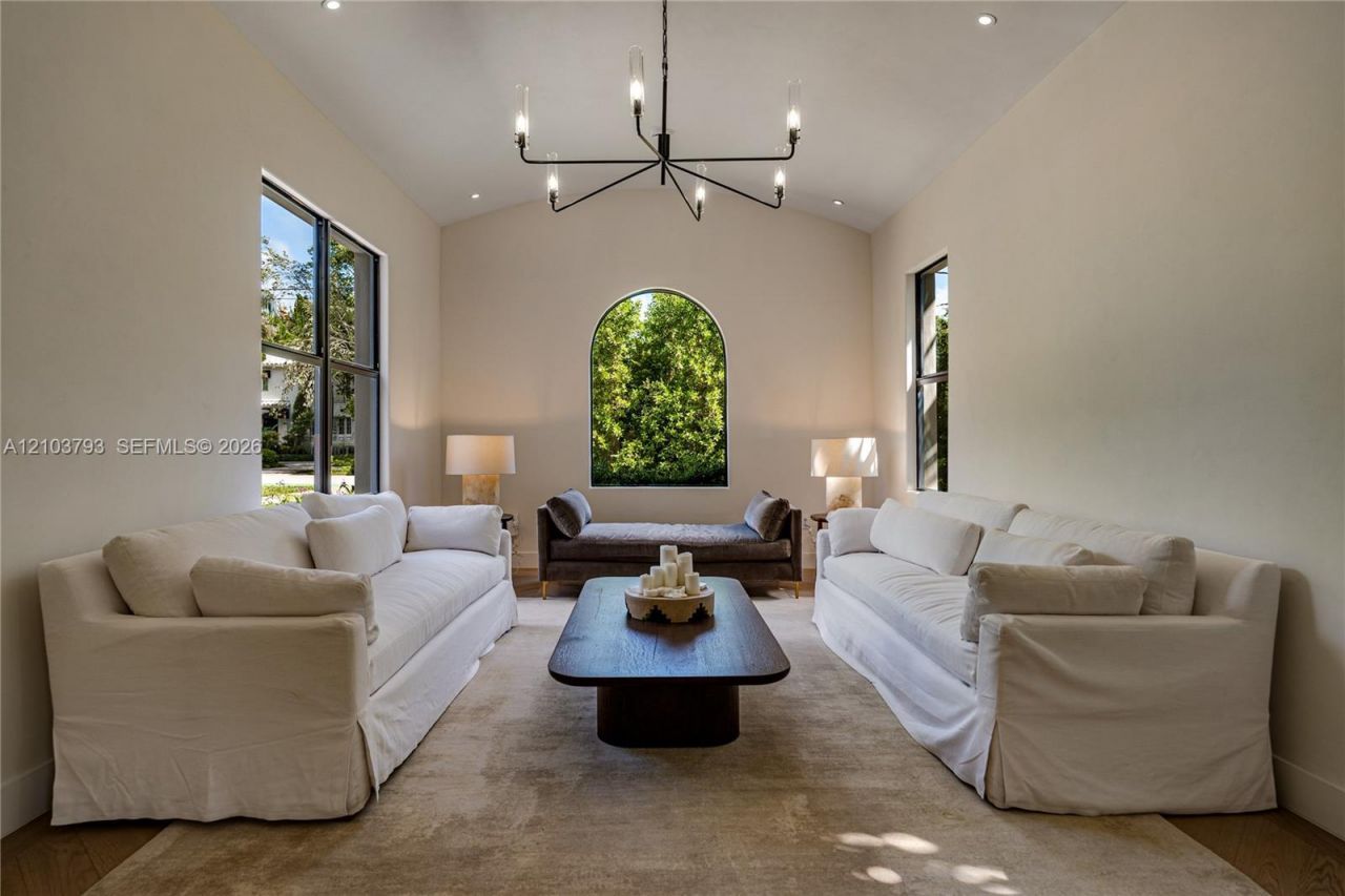 3426 Prairie Ave, Miami Beach, FL 33140 Photo