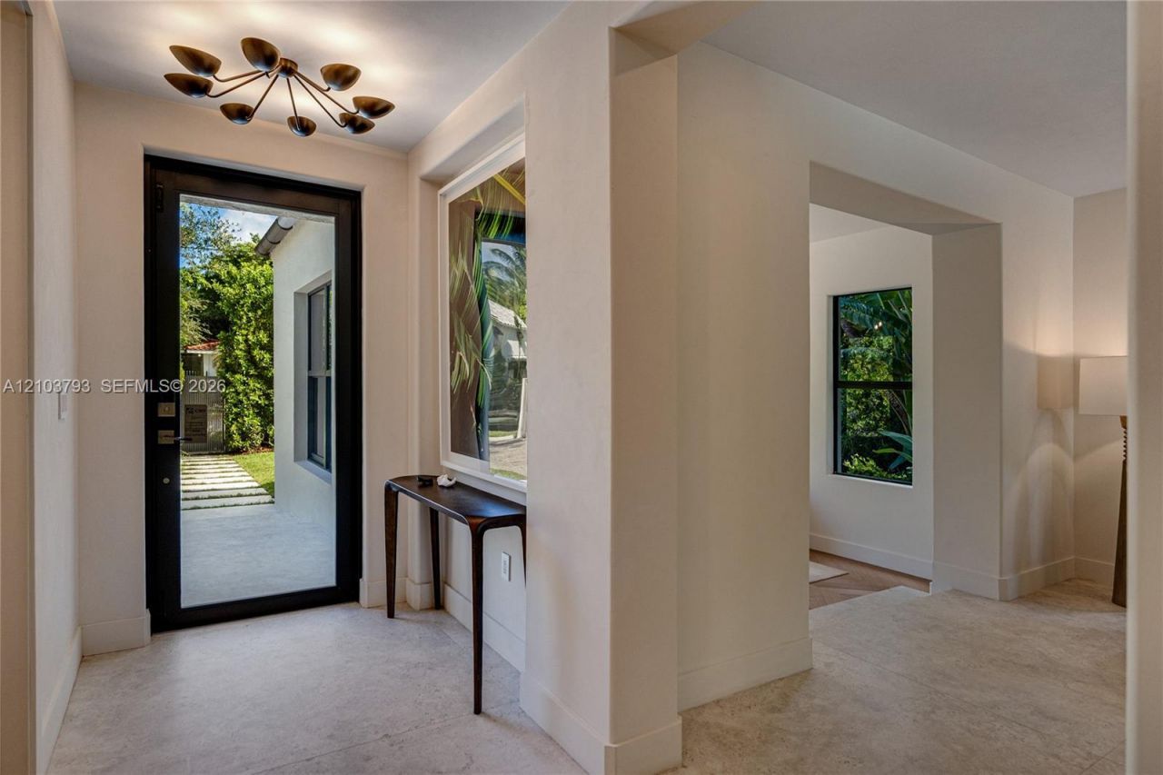 3426 Prairie Ave, Miami Beach, FL 33140 Photo