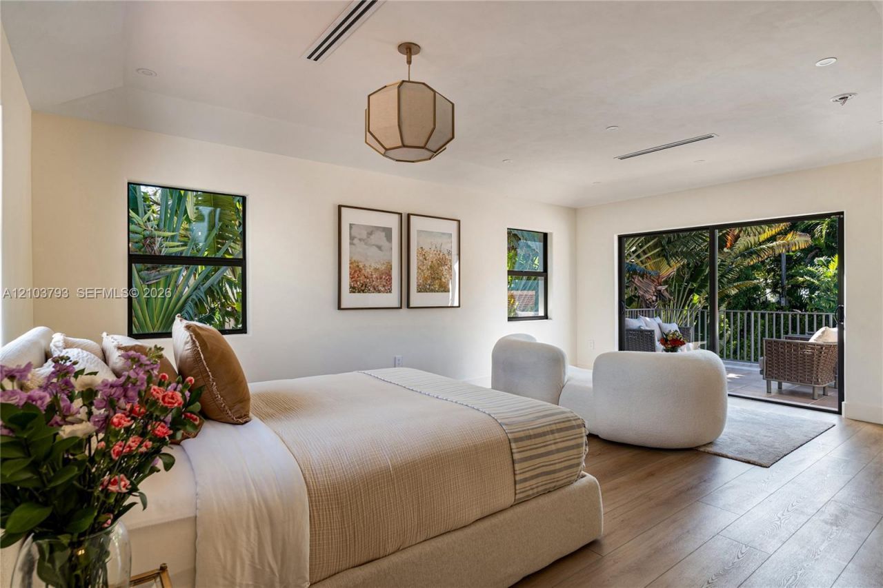 3426 Prairie Ave, Miami Beach, FL 33140 Photo
