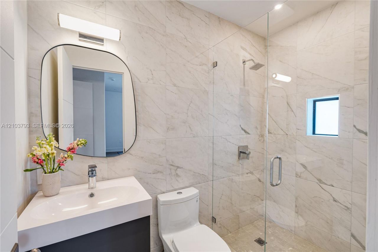 3426 Prairie Ave, Miami Beach, FL 33140 Photo