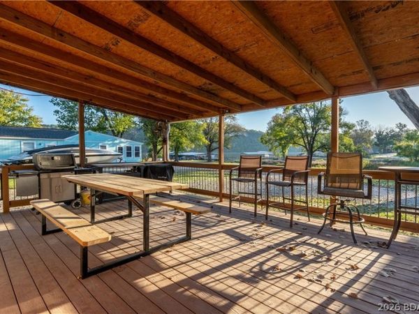 182 Phys Ed Circle, Edwards, MO 65326