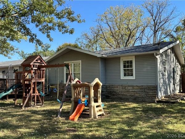 2037 Hwy 52 , Tuscumbia, MO 65082