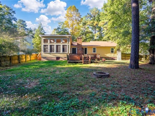 4003 Somerlane Circle, Chester, VA 23831