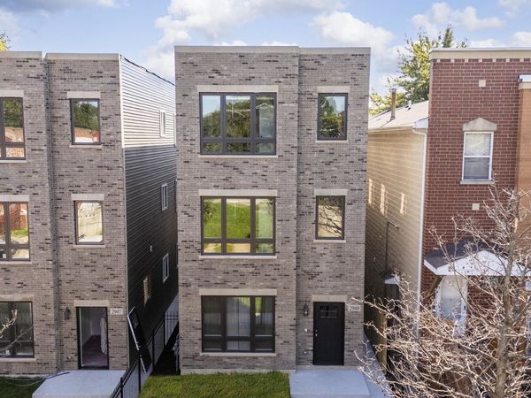 2949 W Wilcox Street , Chicago, IL 60612