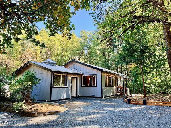 4450 Thompson Creek Road, Selma, OR 97538