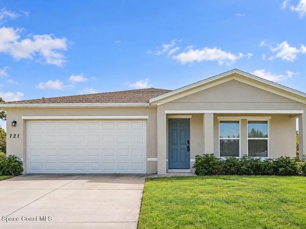 721 Daysland Avenue SW , Palm Bay, FL 32908