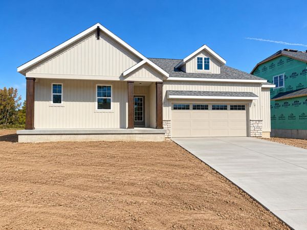 3081 Arbor Creek Drive SE, Kentwood, MI 49512