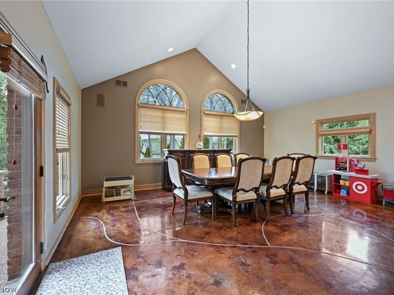 2942 Torrey Pines Circle NW, Canton, OH 44708 Photo 17