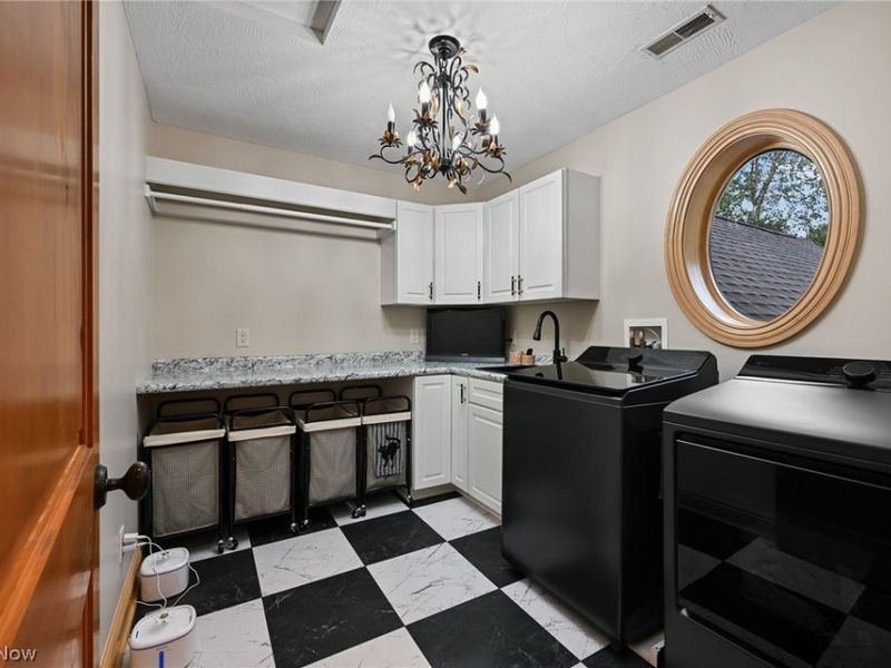2942 Torrey Pines Circle NW, Canton, OH 44708 Photo 33