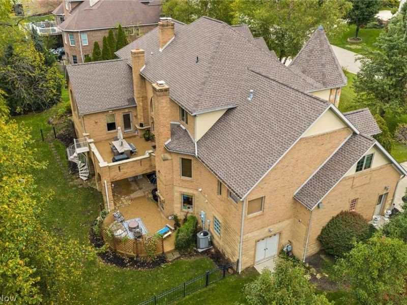 2942 Torrey Pines Circle NW, Canton, OH 44708 Photo 4
