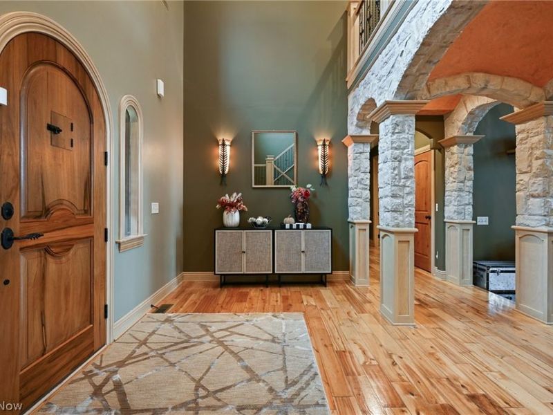 2942 Torrey Pines Circle NW, Canton, OH 44708 Photo 9