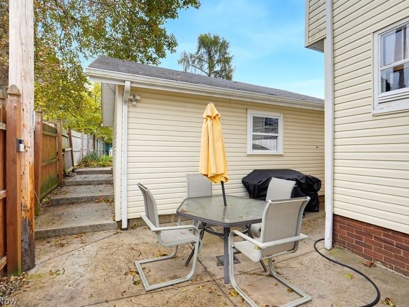 932 4th Street NE, Massillon, OH 44646 Photo 5