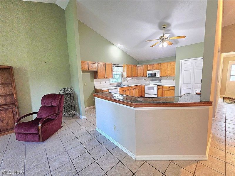 5650 Lauren Oval, Medina, OH 44256 Photo 22