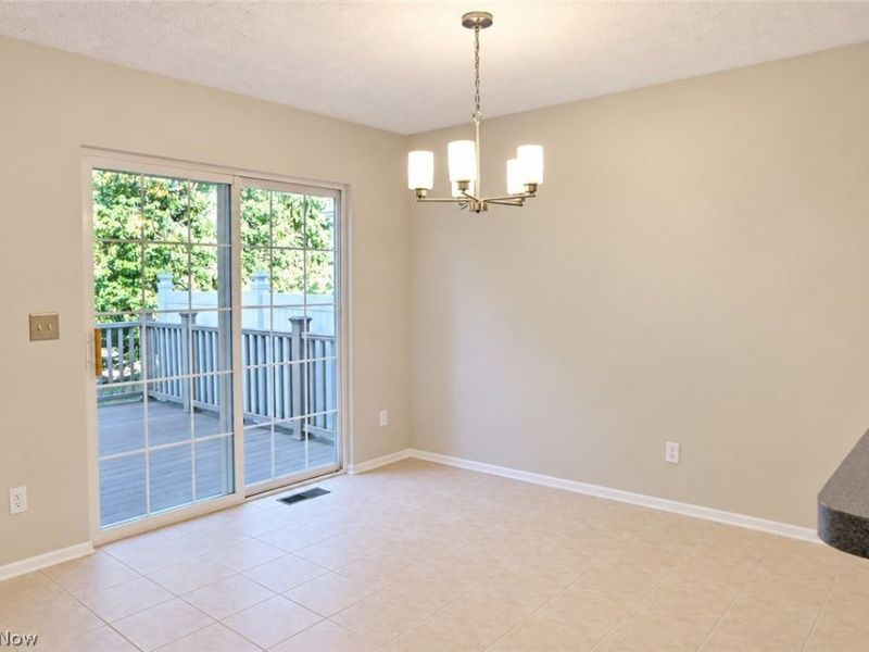 29433 Hummingbird Circle , Westlake, OH 44145 Photo 10