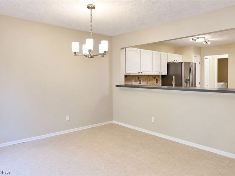29433 Hummingbird Circle , Westlake, OH 44145 Photo 9