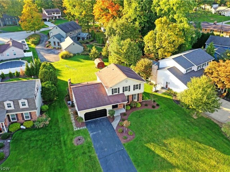 1050 Westport Drive, Boardman, OH 44511 Photo 5