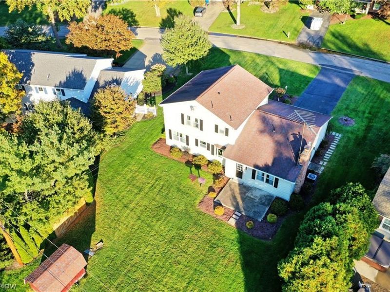 1050 Westport Drive, Boardman, OH 44511 Photo 6