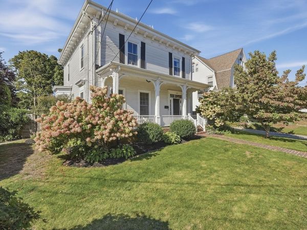 137 Grand View Ave, Quincy, MA 02170