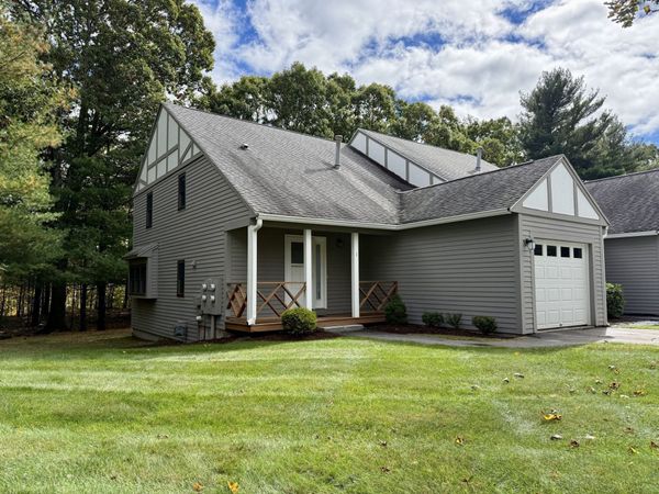 7 Victoria Drive, Unit 1, Auburn, MA 01501