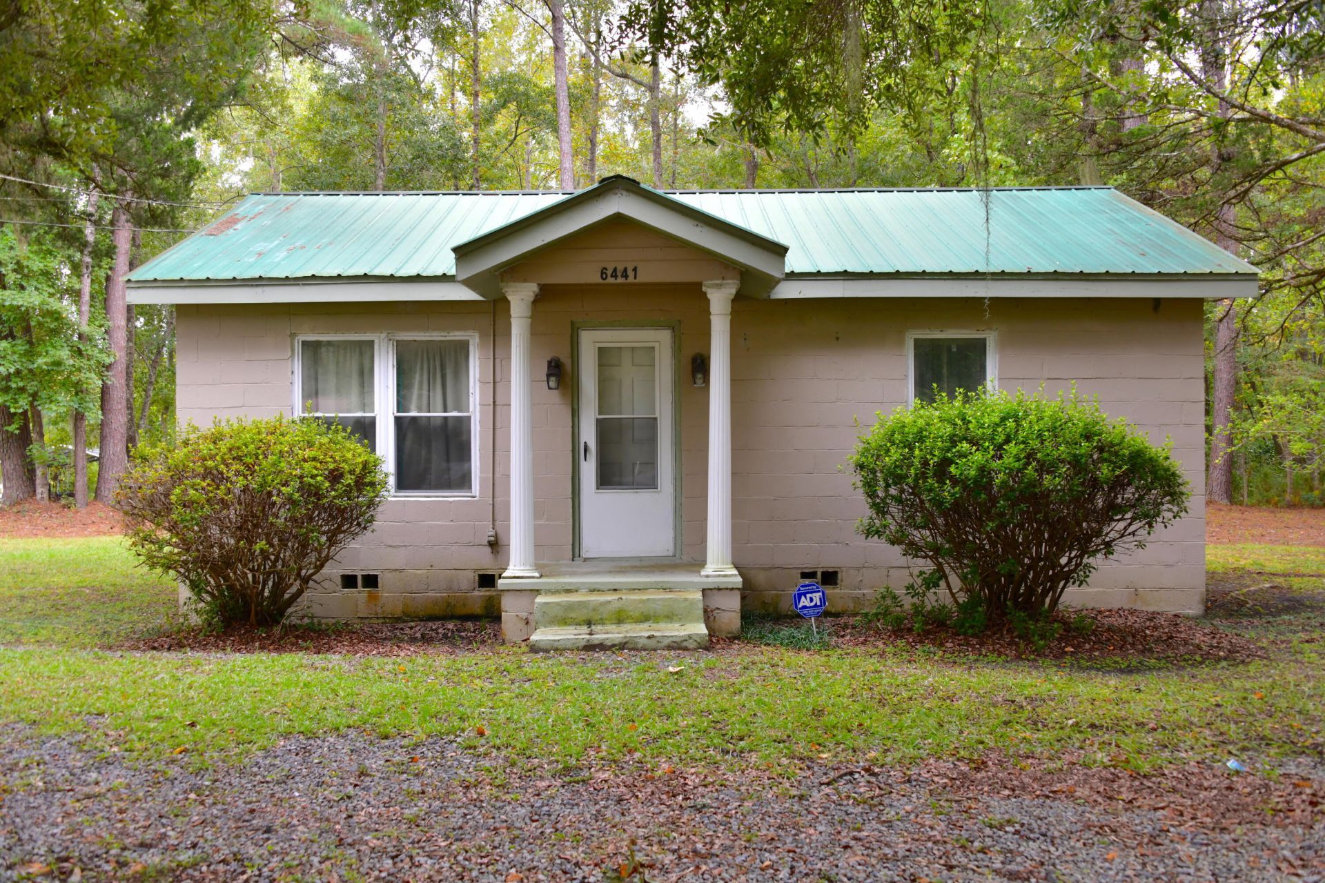 6443 Highway 162  Photo 9